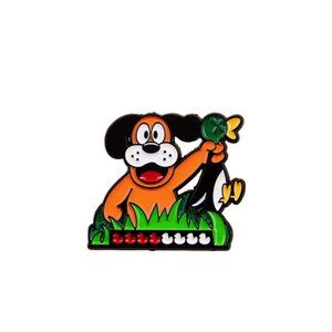 DUCK HUNT Dog Old School 80s 90s Enamel Lapel Pin NEW
